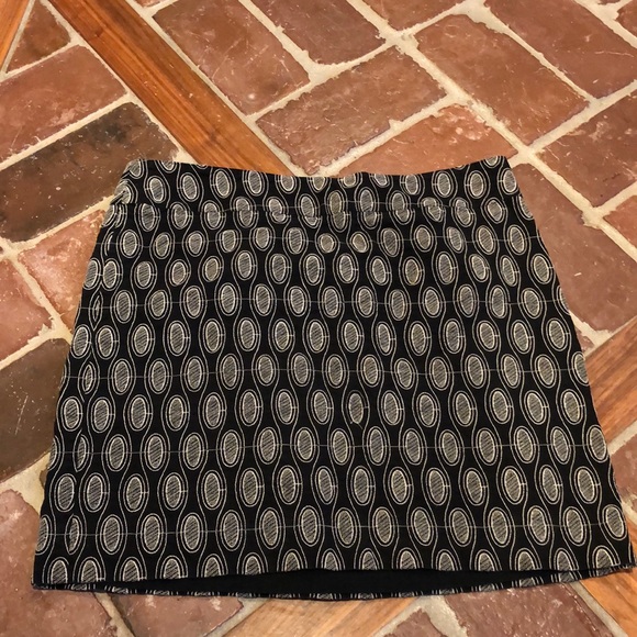 LOFT Dresses & Skirts - Black Oval Motif Mini Skirt